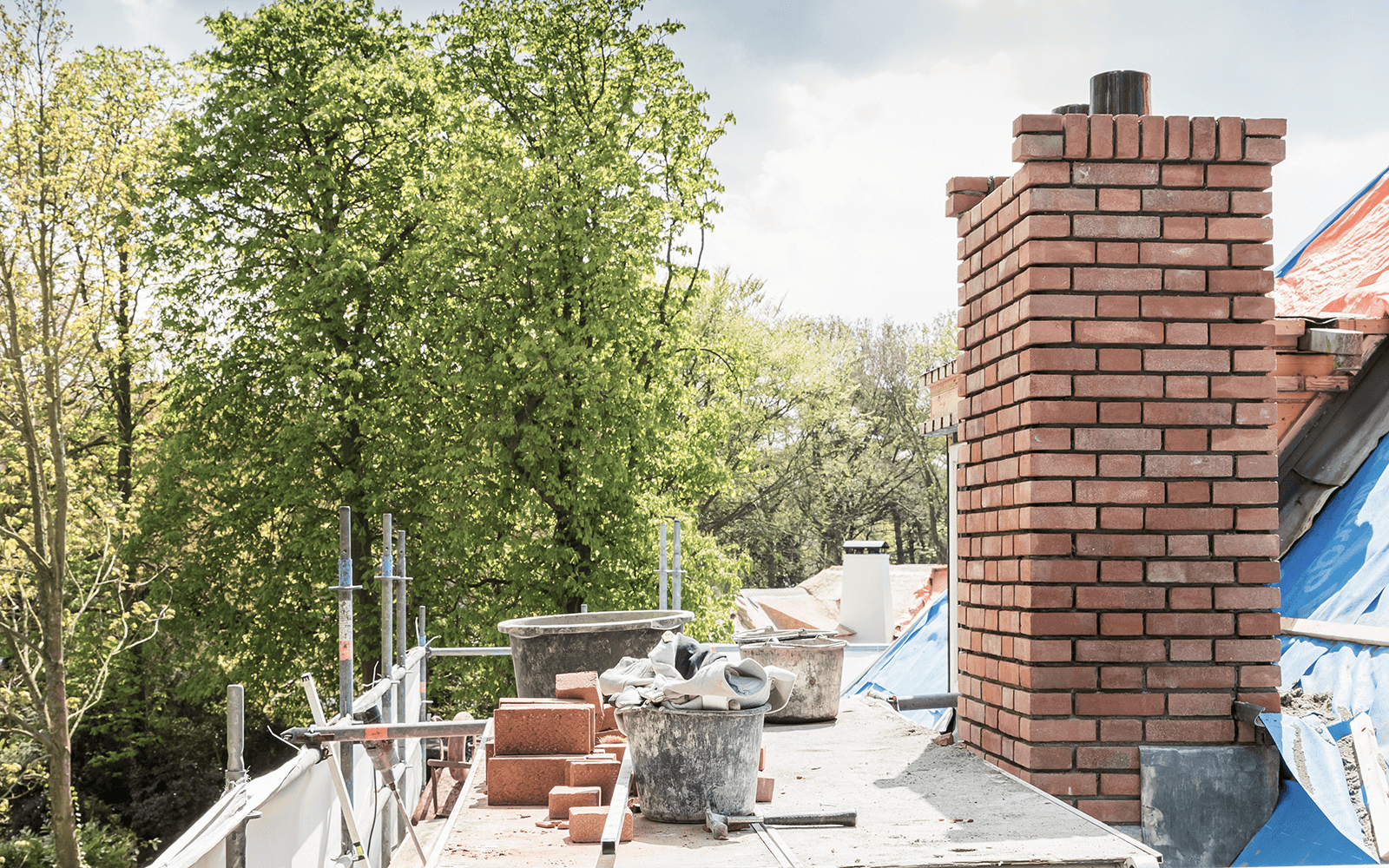 The Local Roofing Team Work