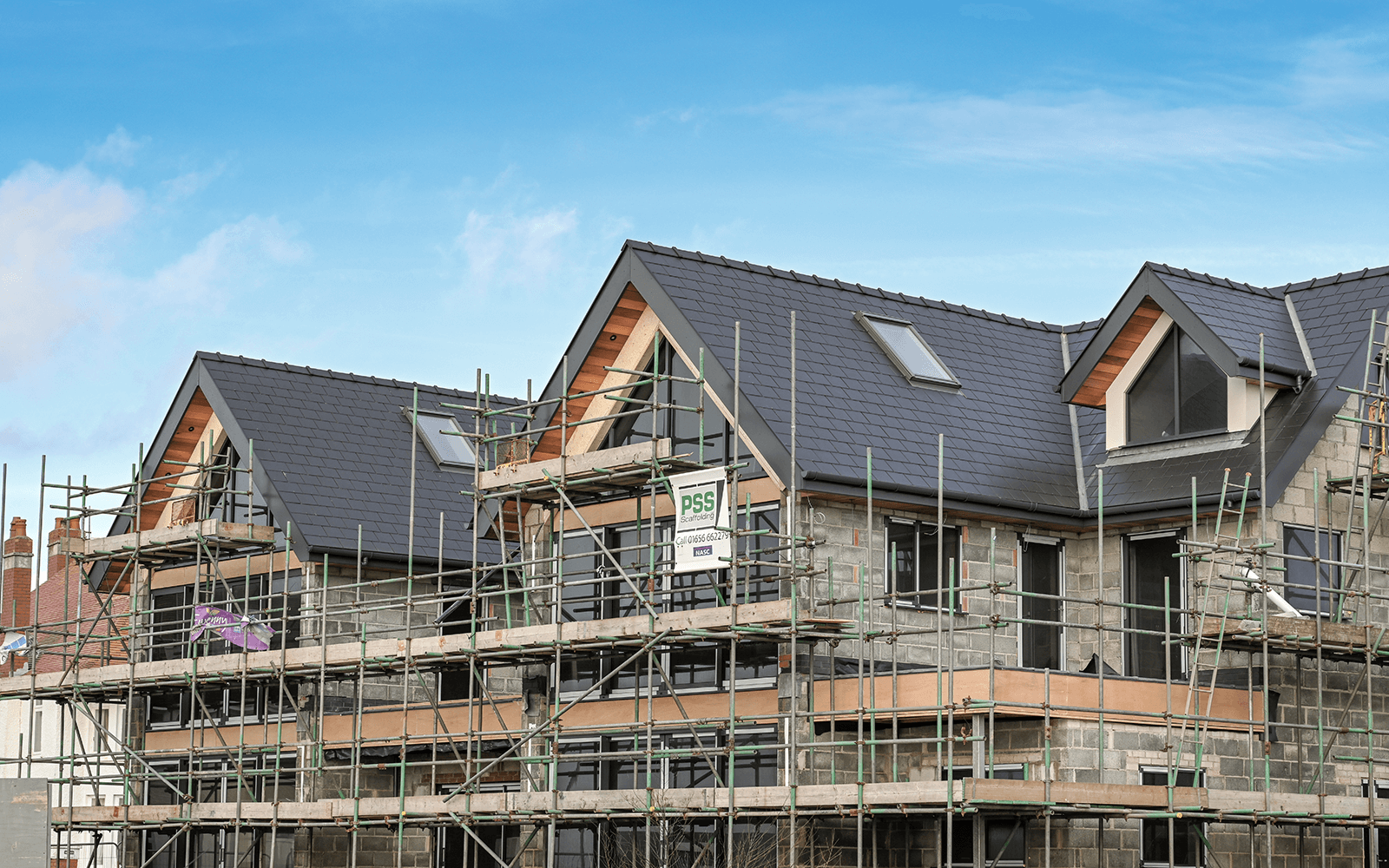The Local Roofing Team Work